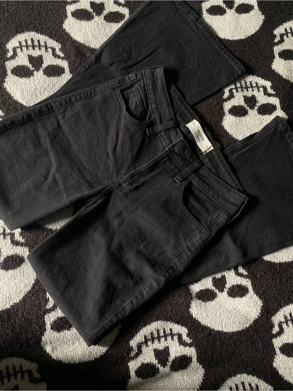 High Rise Flare Jeans - Picture 2 of 4